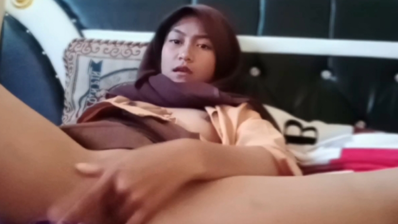 Bokep smp jilbab pramuka colmek memek mulus