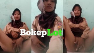 Bokep Bocil SMP jilbab pramuka nekat colmek di kelas