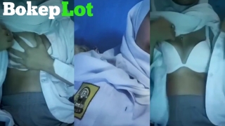 Bokep SMP Abg seragam osis mainin tete gede