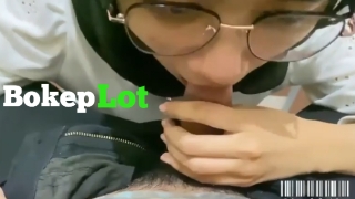 Bokep Bocil SMP jilbab mesum di paksa nyepong sampe mentok