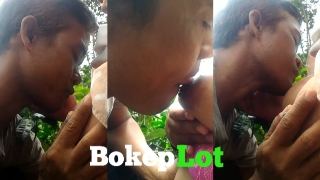 Bokep indo hijab viral netein selingkuhan di kebun teh
