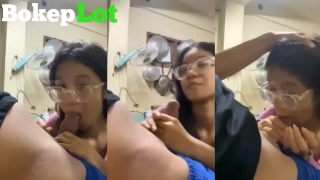 Bokep bocil SMP nyepong kontol kakak crot di mulut