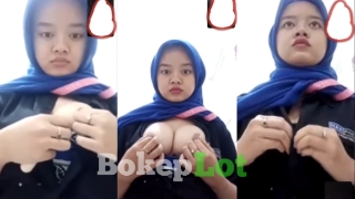 Bokep viral ukhti Vcs di toilet kantor