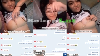 Bokep Vcs ometv bocil imut spil tetek bulat uting pink