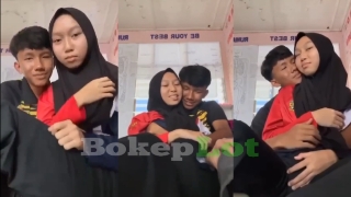 Bokep SMP Nur Lisa bocil jilbab mesum di kelas